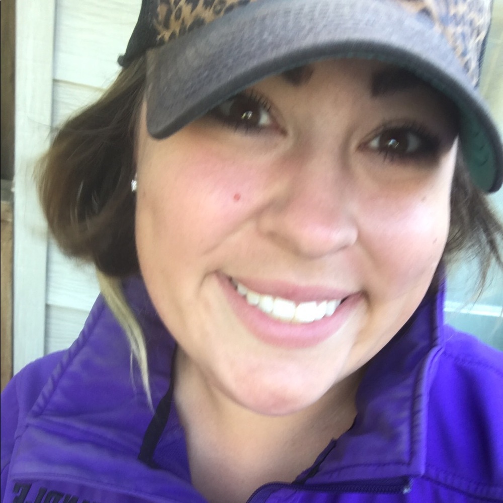 Meet your Posher, Shelbi